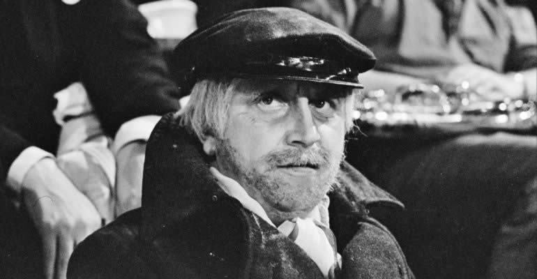 Niet met de deuren slaan