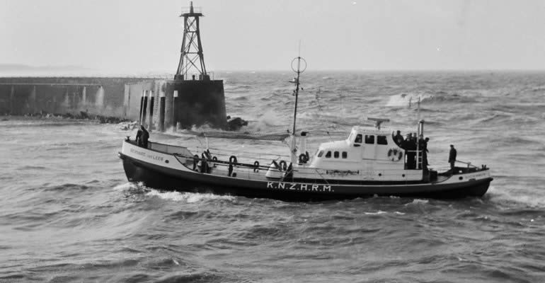 De KNRM was belangrijk voor de zeezenders