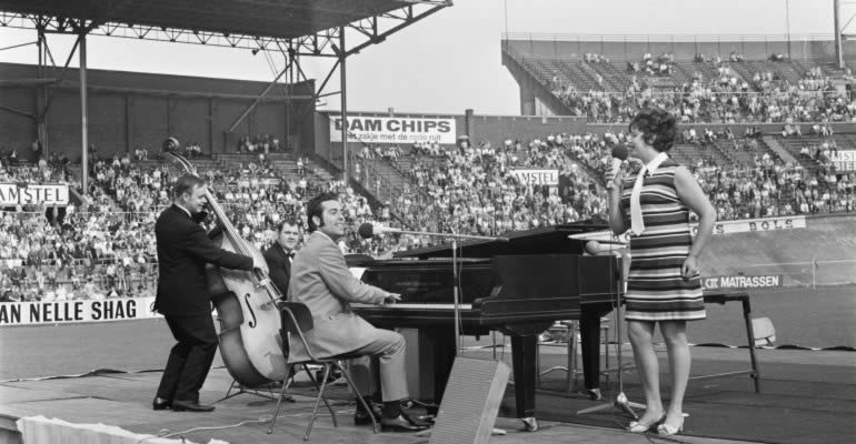 Even stilstaan bij…