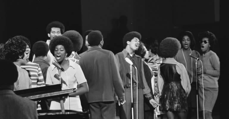 Even stilstaan bij… het ‘zendschip’ van de RONO en meer