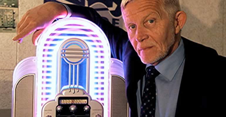 Een welverdiende onderscheiding voor Ad Roland